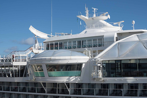 Looking across Wonder of the Seas