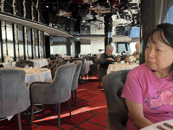 breakfast at the yacht club dining room