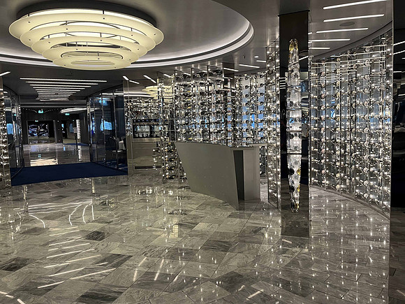 Hallway leading to the main dining area