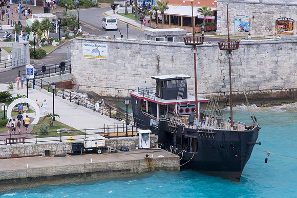 A floating bar