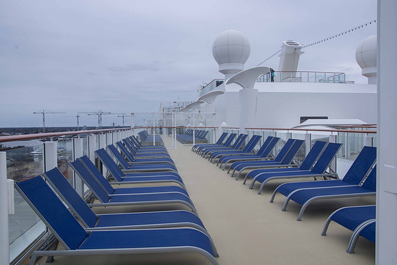 Nothing to do there.  Just walked around the ship